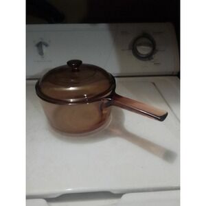 Vintage Visions Corning Ware Amber Glass   U S.A 1.5 L Saucepan With Lid.